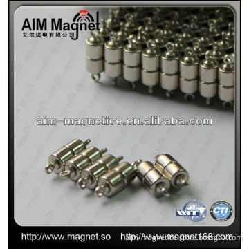 Sintered stable performance eyebolt clamping magnet